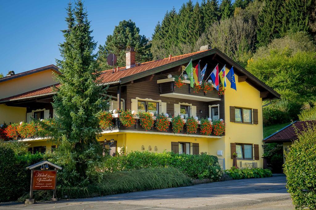 Hotel Garni Zeranka ルーポルディング エクステリア 写真